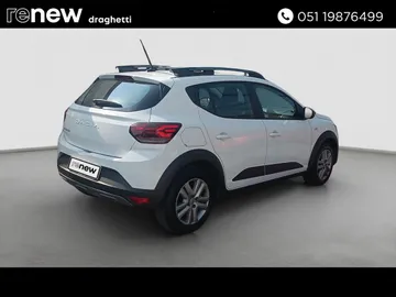 Car image 2