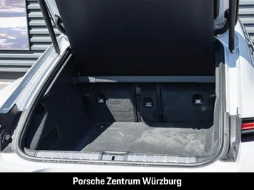 Car image 38