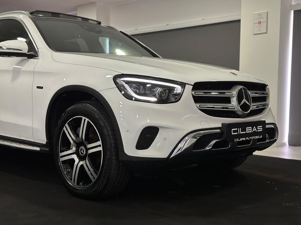 Mercedes-Benz GLC 300 e 235 kW image number 7