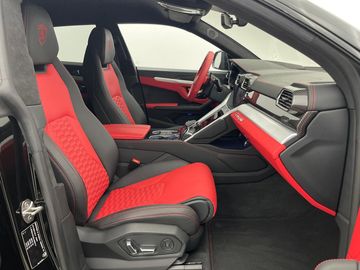 Car image 34