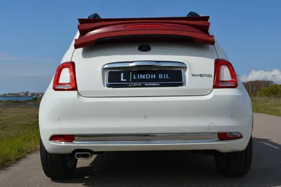 Car image 5