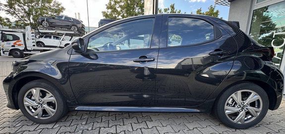 Car image 2