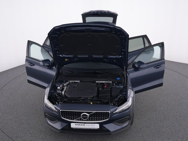 Volvo V60 Cross Country AWD B4 145 kW image number 17