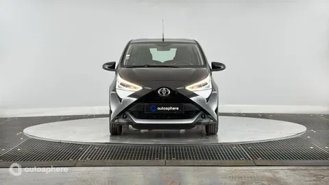 Car image 5