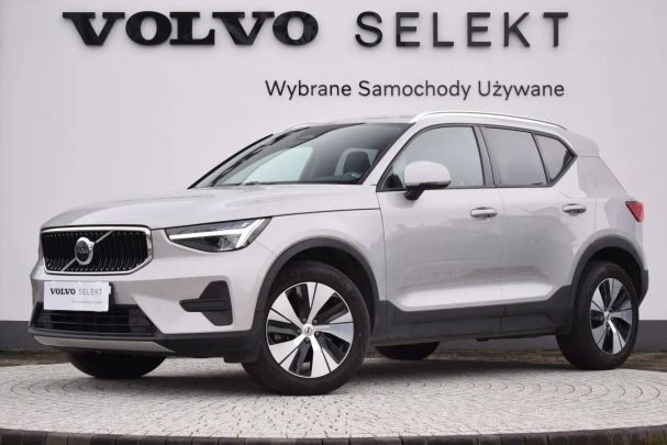 Volvo XC40 B3 Core 120 kW image number 1