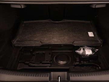 Car image 37