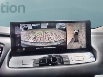 Car image 29