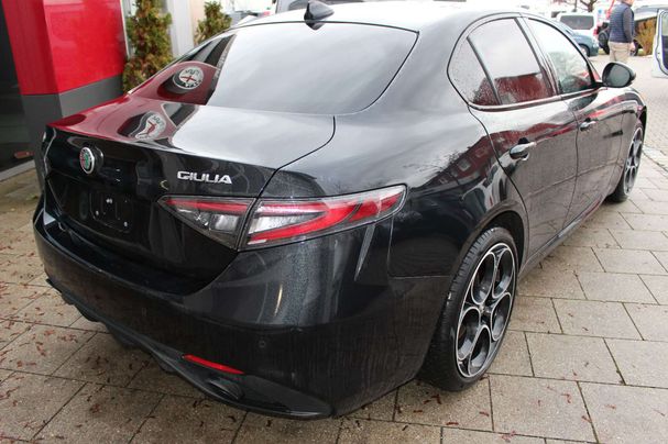 Alfa Romeo Giulia Q4 206 kW image number 3