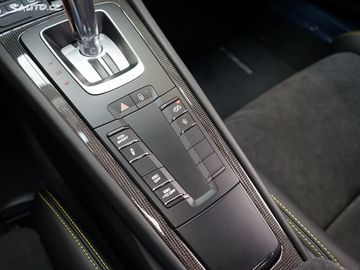 Car image 33