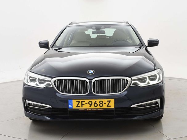 BMW 520i Touring Luxury Line 135 kW image number 6