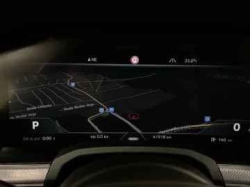 Car image 37