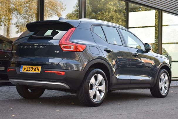 Volvo XC40 T2 95 kW image number 31