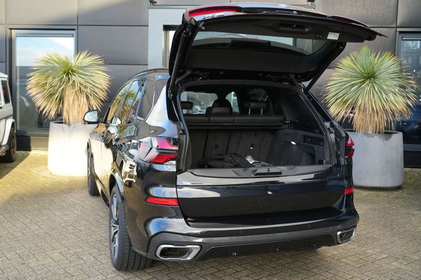 BMW X5 50e xDrive 360 kW image number 31