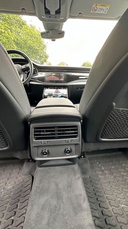 Audi Q8 50 TDI quattro 210 kW image number 14