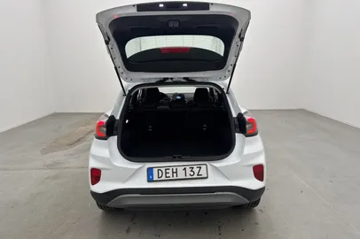 Car image 22