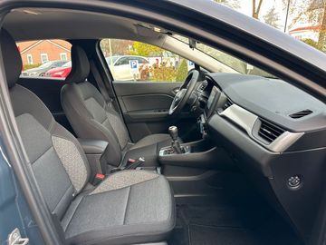 Car image 15