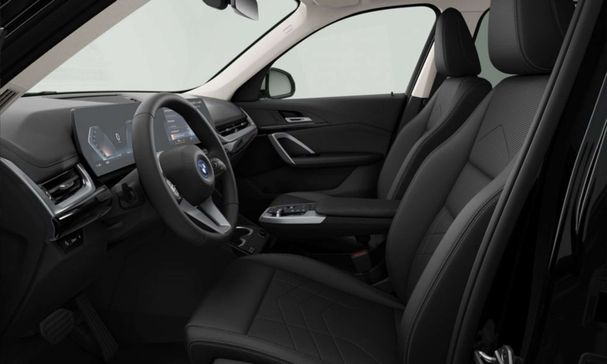 BMW iX1 xDrive30 xLine 230 kW image number 3