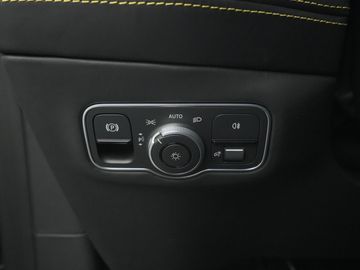 Car image 38