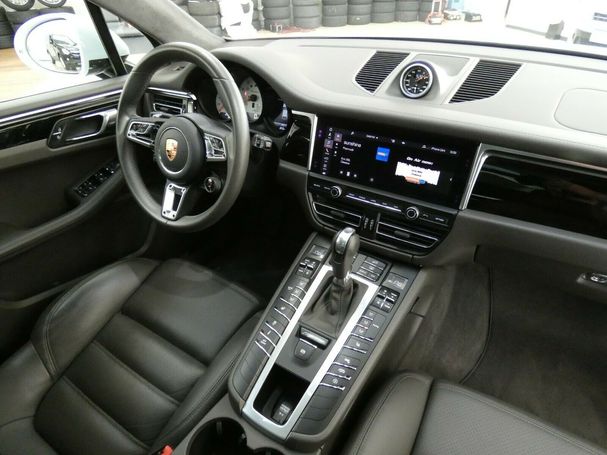 Porsche Macan Turbo 324 kW image number 13