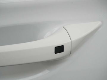 Car image 36