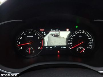 Car image 37