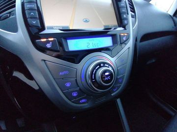 Car image 26