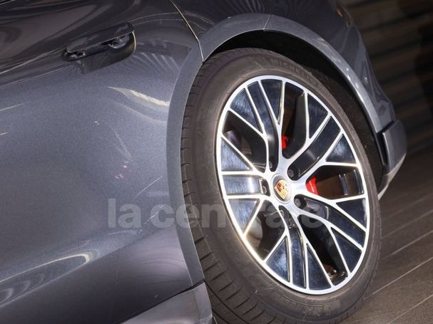 Porsche Taycan 4S 420 kW image number 39