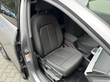 Car image 50