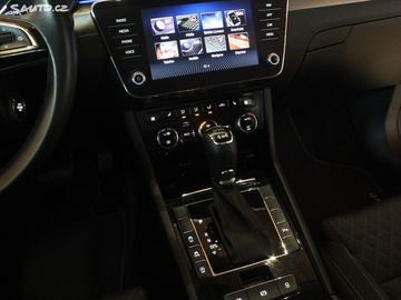 Car image 36