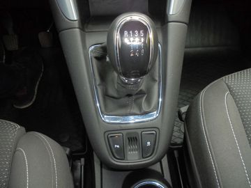 Car image 25