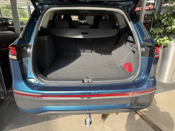 Car image 50