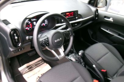 Car image 26