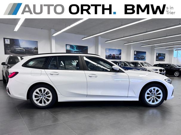 BMW 318i Touring 115 kW image number 10