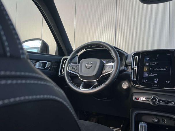 Volvo XC40 T2 95 kW image number 36