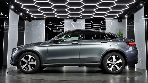 Mercedes-Benz GLC 250 155 kW image number 2