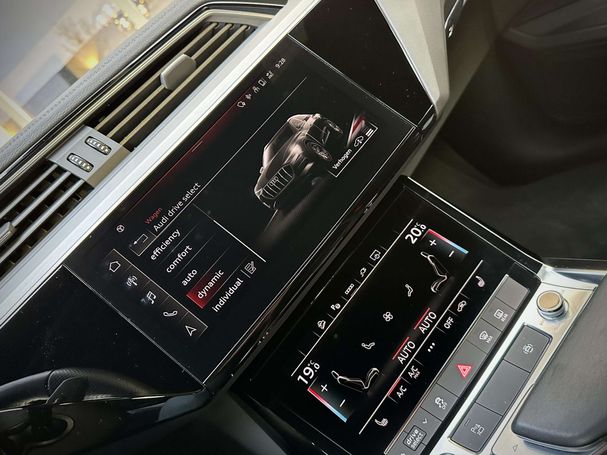 Audi e-tron 50 quattro Sportback 230 kW image number 23