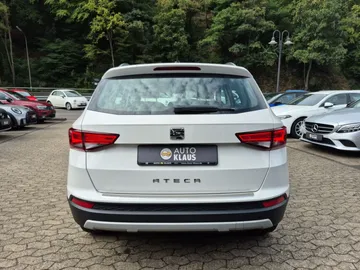 Car image 29