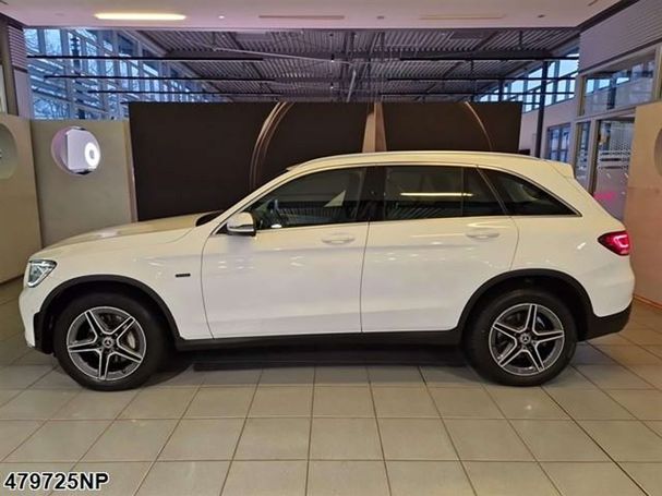 Mercedes-Benz GLC 300 de 225 kW image number 3