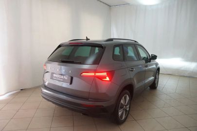 Car image 27