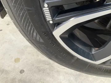 Car image 31