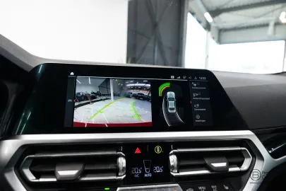 Car image 40