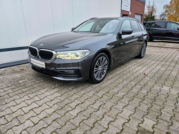 BMW 530d Touring xDrive 195 kW image number 1