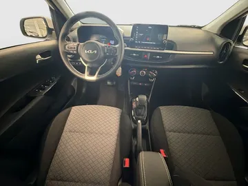 Car image 26