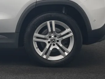 Car image 45
