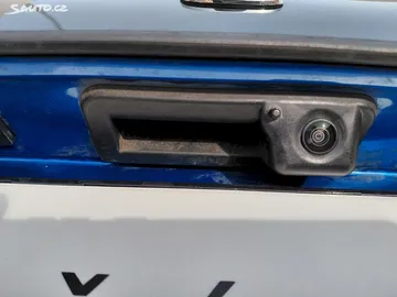 Car image 34