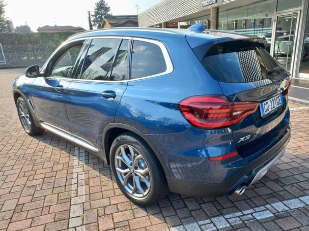 BMW X3 xDrive20d Advantage 140 kW image number 7