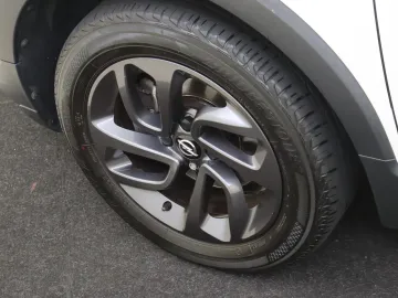 Car image 31