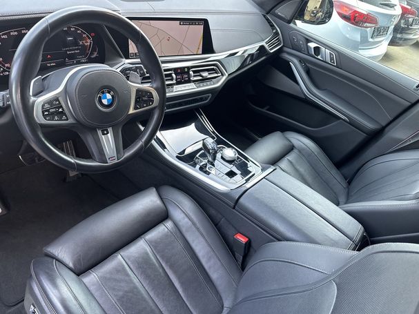 BMW X5 M50i xDrive 390 kW image number 10