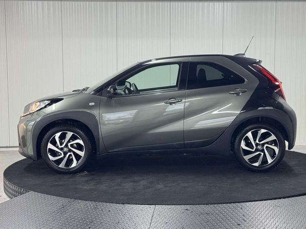 Toyota Aygo X 1.0 VVT-i 53 kW image number 3