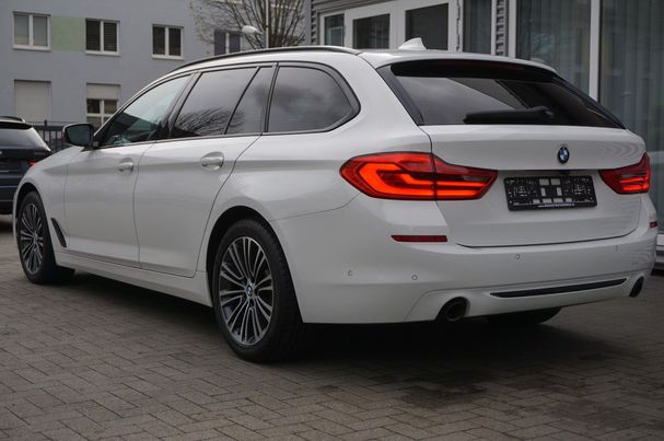 BMW 520d Touring xDrive 140 kW image number 7